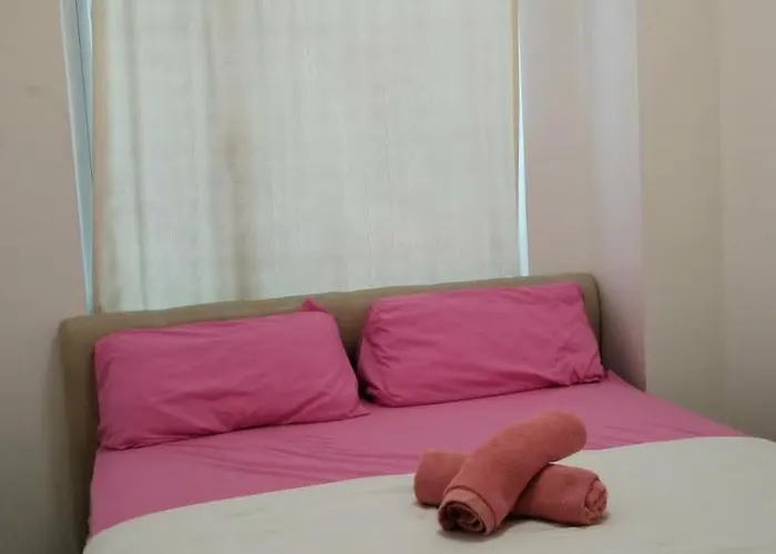 Two Bedrooms With Balcony Inn Manila