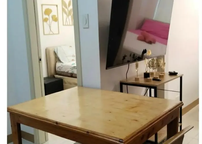 Two Bedrooms With Balcony *